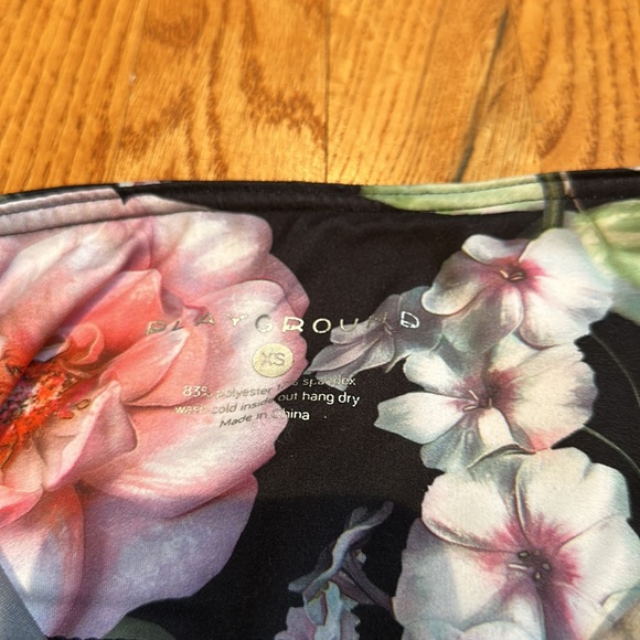 Playground floral leggings sz xs - Picture 4 of 4